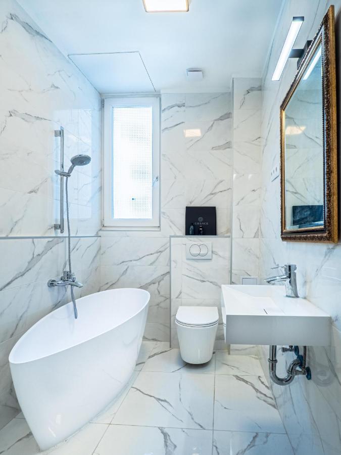 Central River Apartment Danube 부다페스트 외부 사진