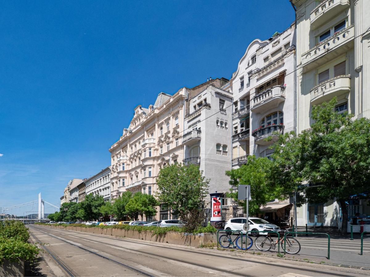 Central River Apartment Danube 부다페스트 외부 사진